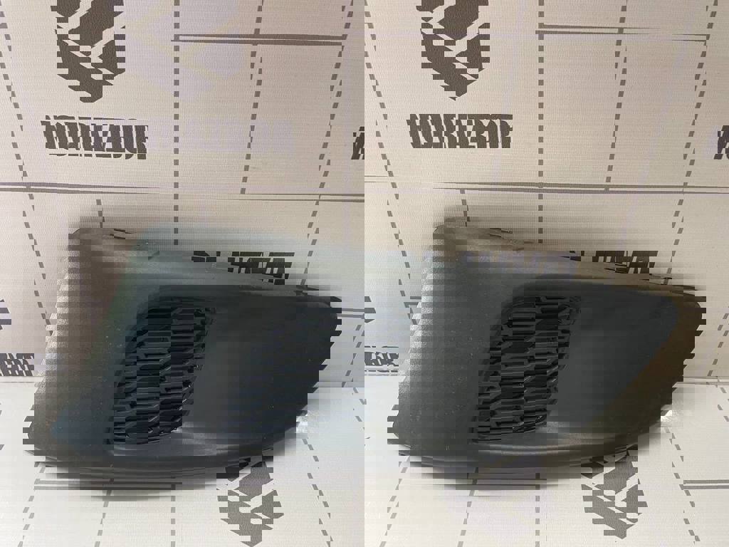 Chevrolet Aveo (T300) 2011-2015 для Решетка в бампер левая