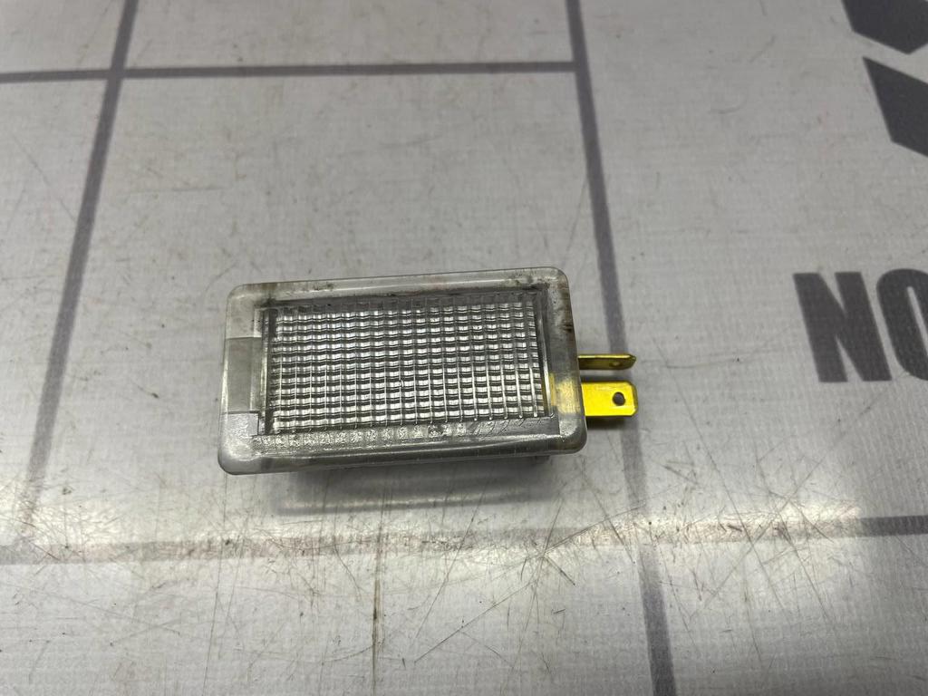 Hyundai Elantra 3  00-05 для Плафон салонный