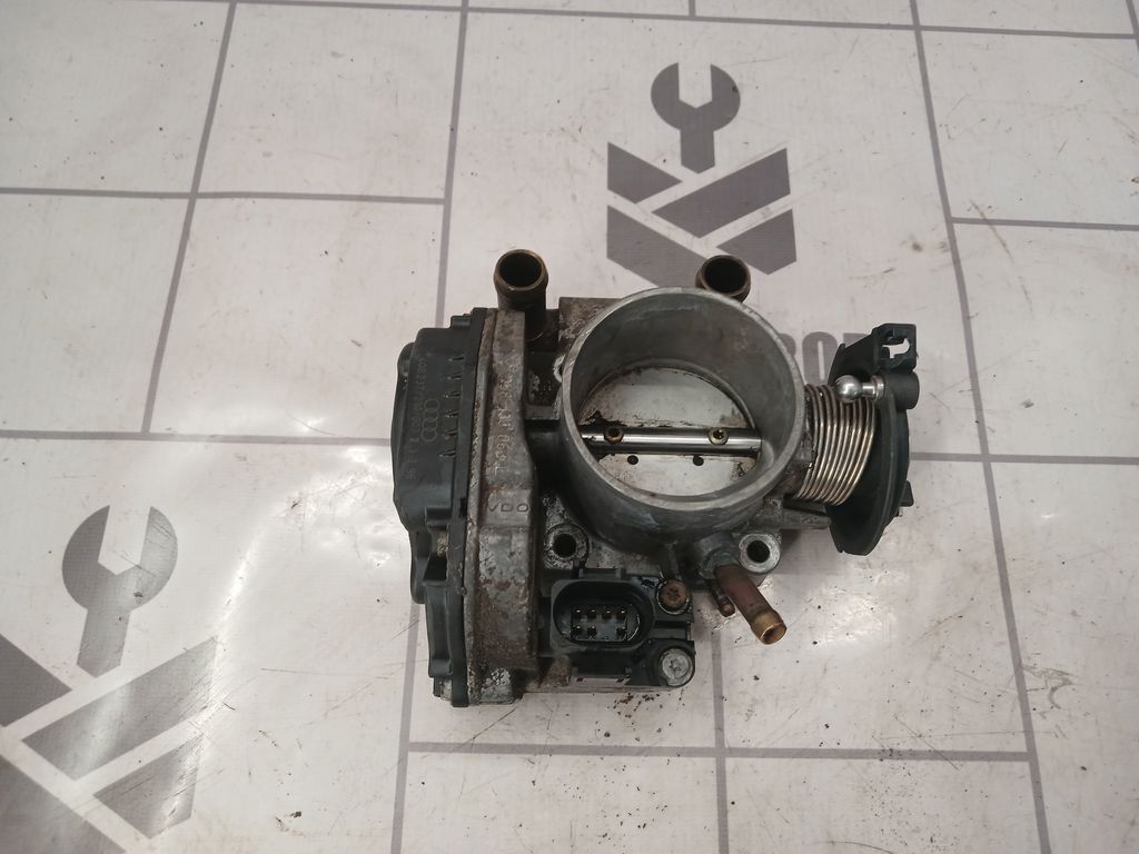 Audi A6 (C4) 1994-1997 для Заслонка дроссельная электро