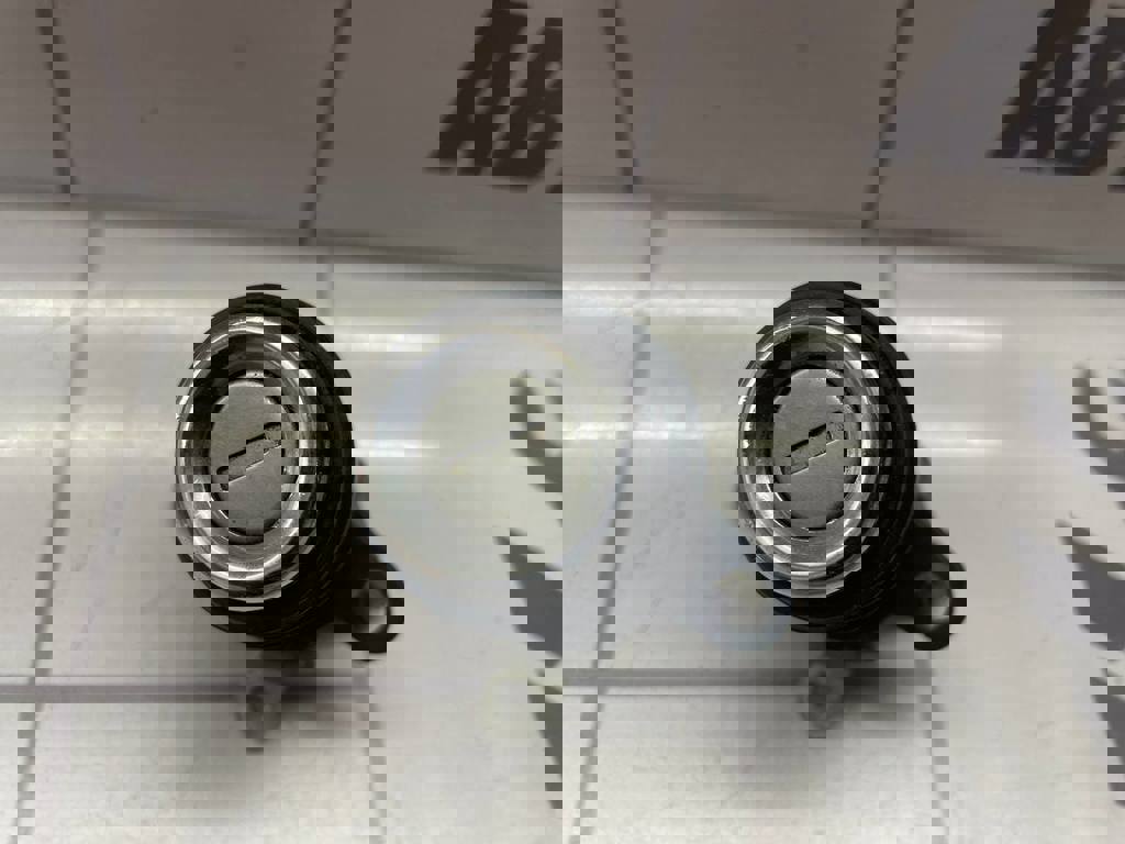 Audi 80  90  B3  86-91 для Вставка замка багажника