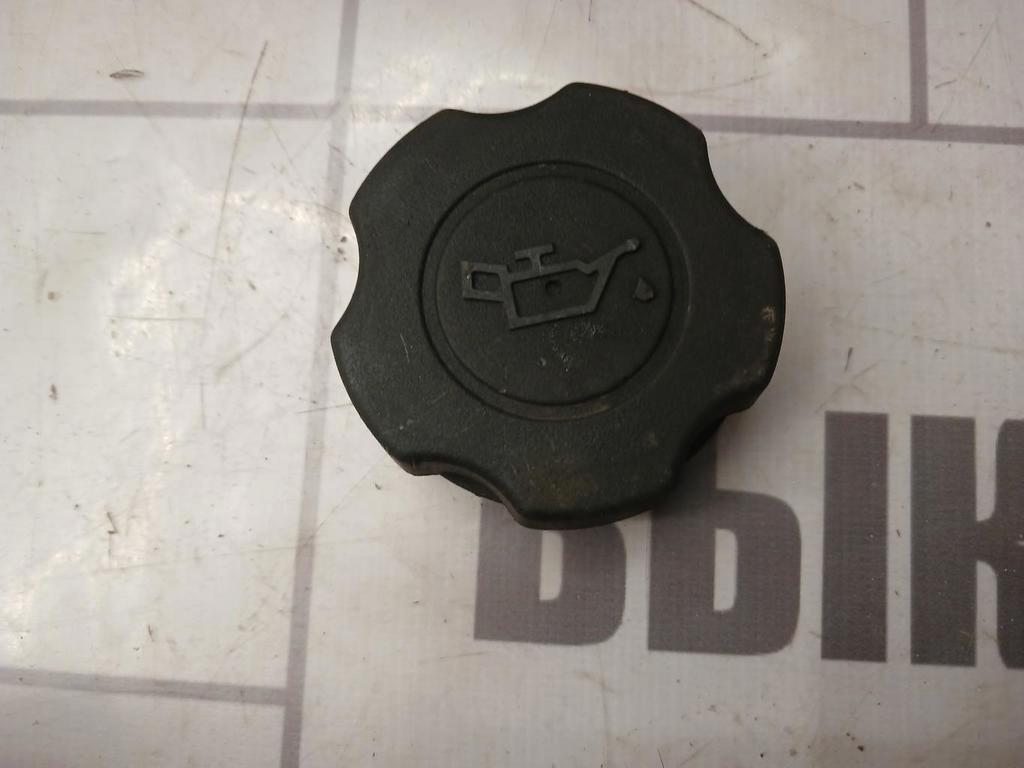 Daewoo Nexia 95-16 для Крышка маслозаливной горловины