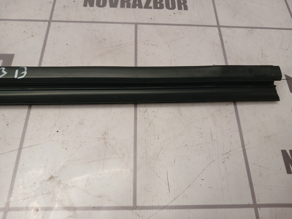 Renault Megane 3 09-16 для Уплотнитель стекла двери