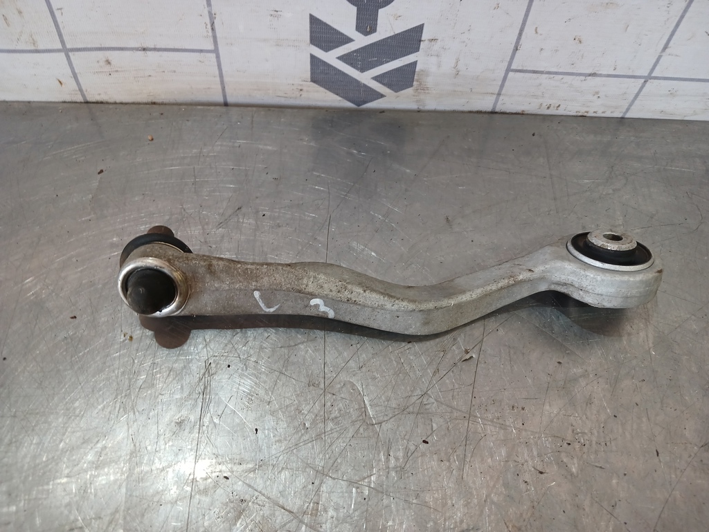 VW Passat B5 96-00 для Рычаг передний верхний левый задний