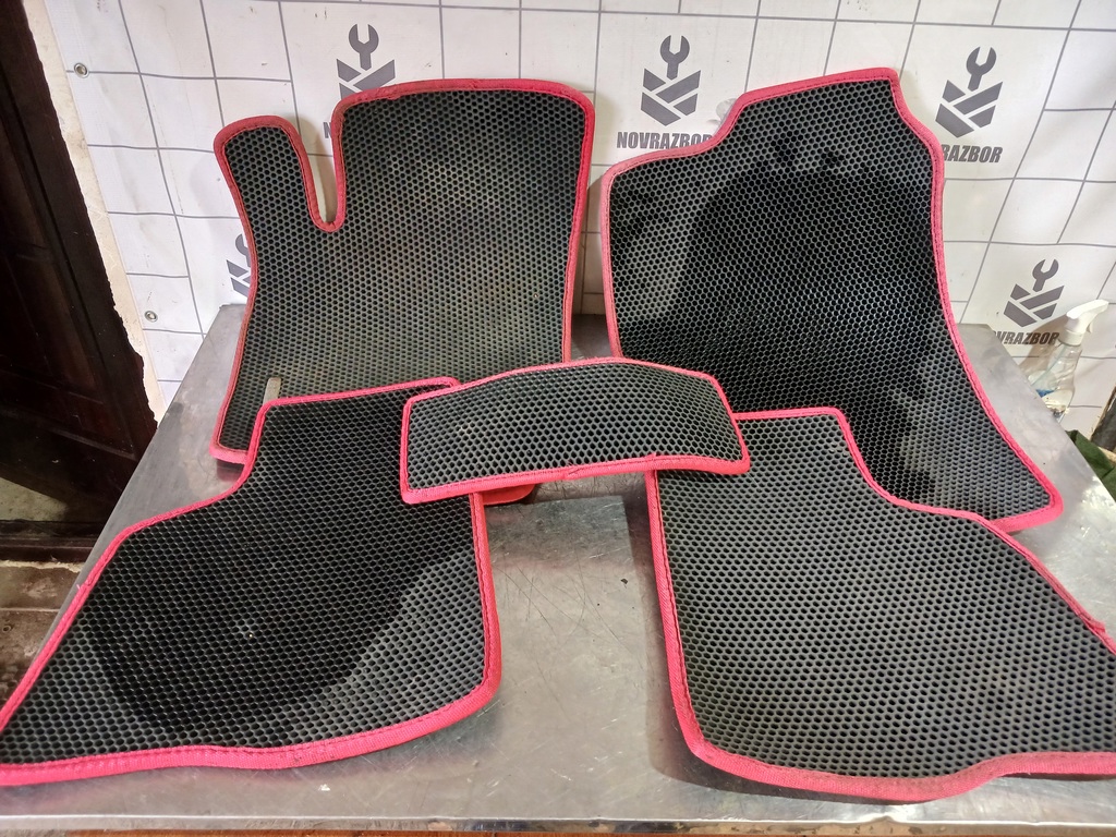 VW Golf 4 Bora 97-05 для Коврики к-кт