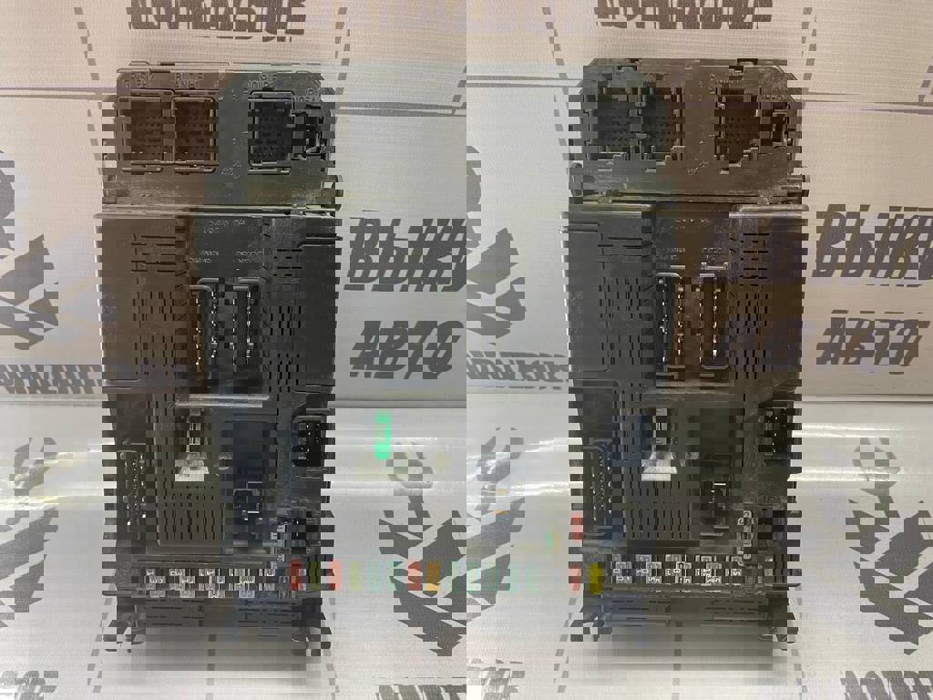 Peugeot 307 2001-2008 для Блок предохранителей