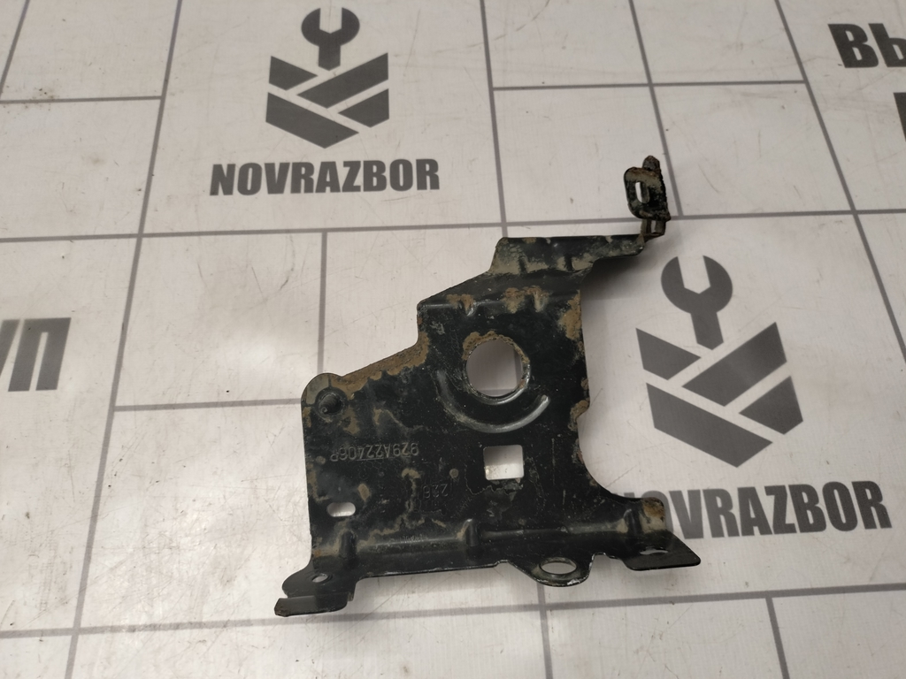 Renault Logan 2 14-18 для Кронштейн (сопут. товар)