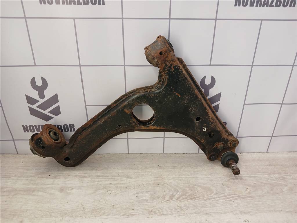 Opel Astra H / Family 2004 > для Рычаг передний правый