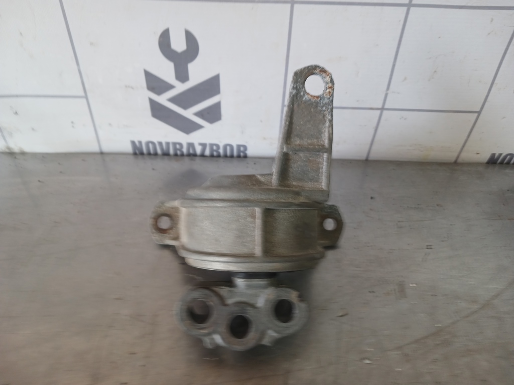 Opel Astra G 1998-2005 для Кронштейн опоры двигателя