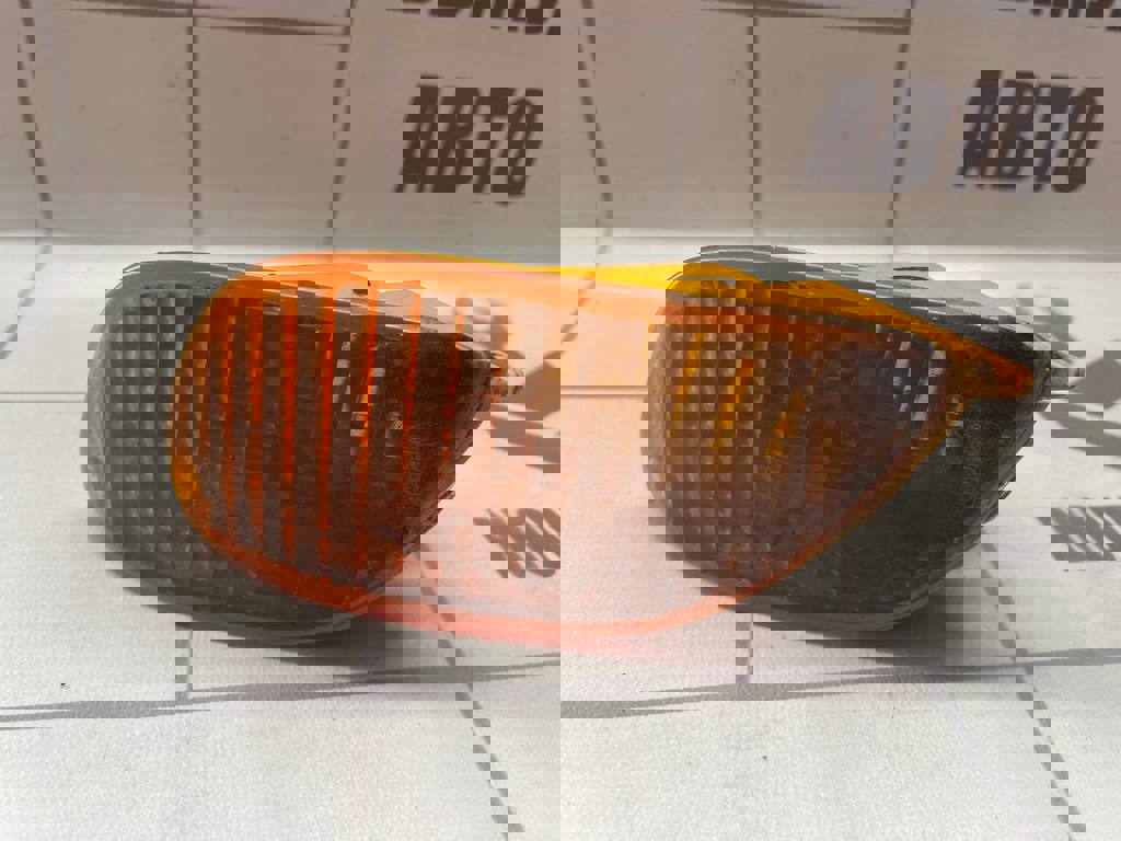 Ford Focus 1 1998-2004 для Указатель поворота в бампер левый