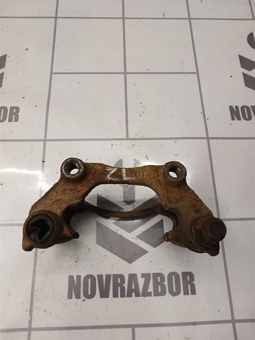 Opel Zafira A 99-05 для Скоба суппорта заднего