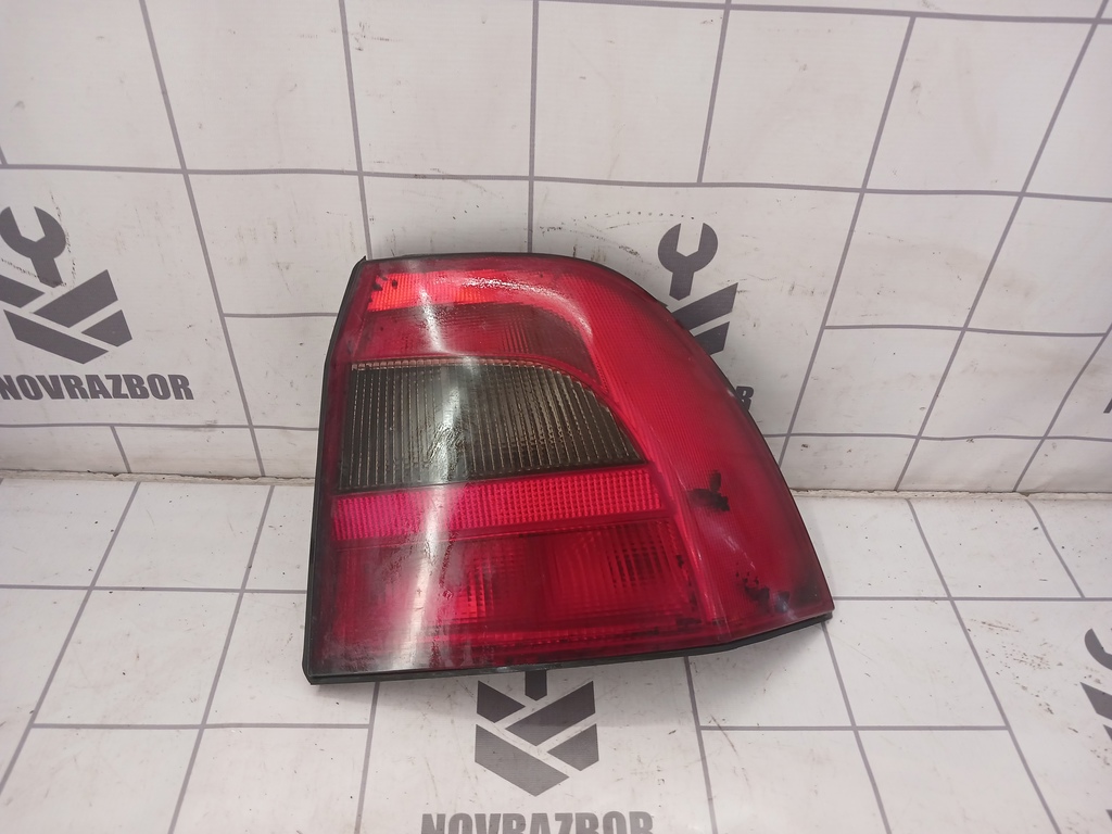 Opel Vectra B 1999-2002 для Фонарь задний правый