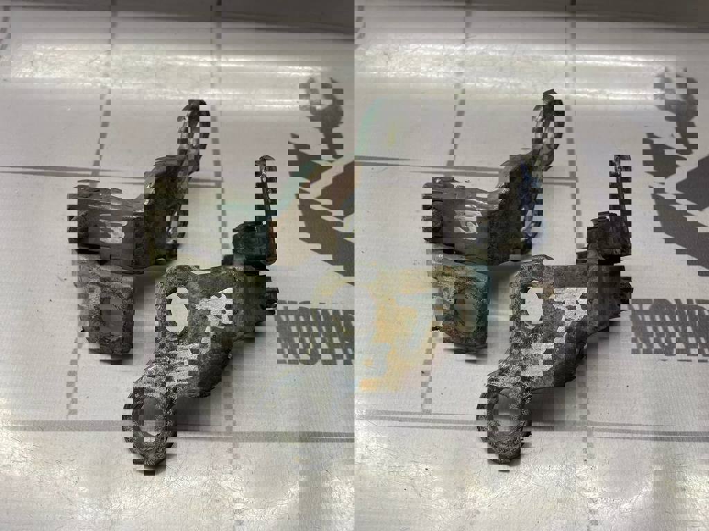 Ford Focus 1 1998-2004 для Петля двери передней