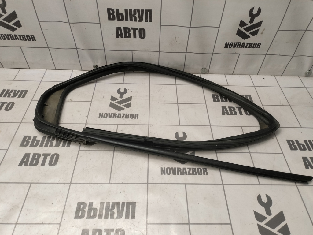 Renault Logan 2 14-18 для Уплотнитель стекла двери