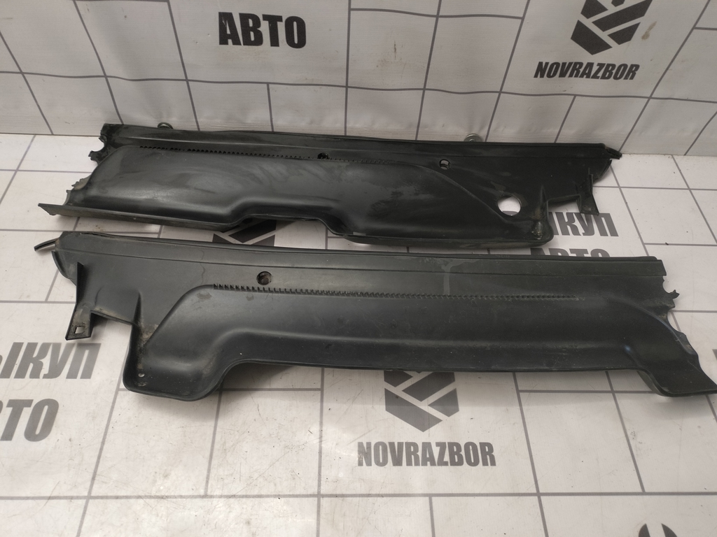 Daewoo Nexia 95-16 для Решетка стеклоочистителя