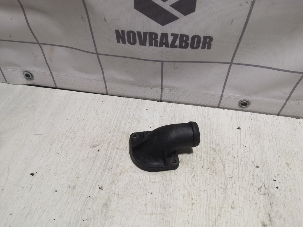 VW Passat  B3  1988-1993 для Крышка термостата