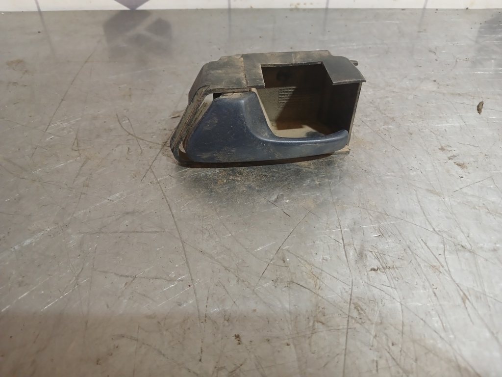 VW Golf 3 Vento 91-97 для Ручка двери задней внутренняя левая