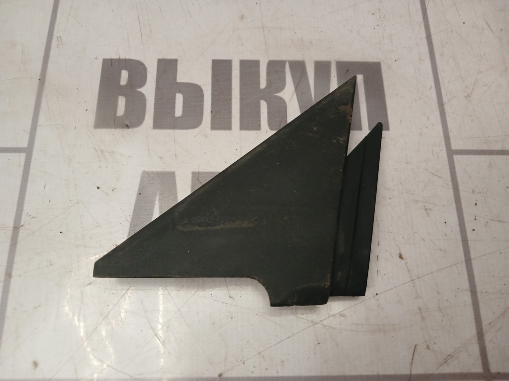 Audi 80  90  B3  86-91 для Накладка двери передней левой