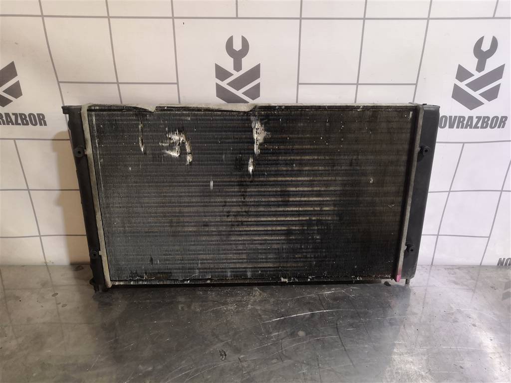 VW Golf 3 Vento 91-97 для Радиатор основной