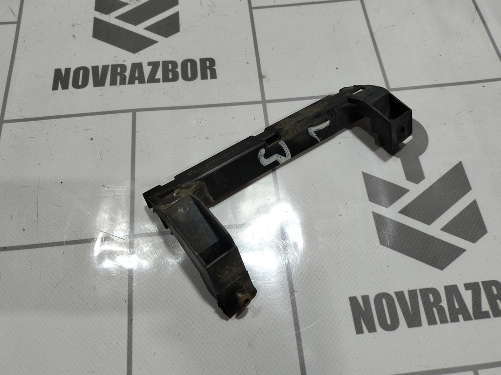 Ford Focus 1 1998-2004 для Кронштейн (сопут. товар)