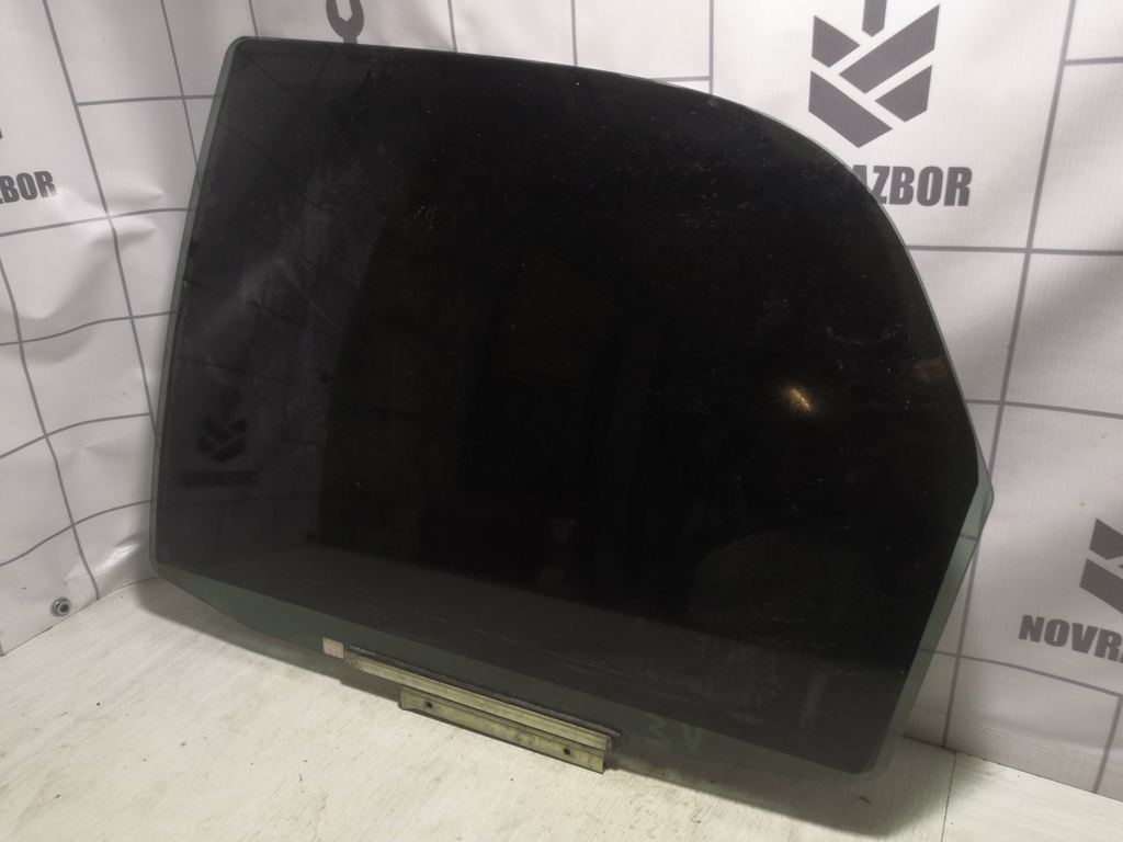 Suzuki SX4 2006-2013 для Стекло двери задней левой