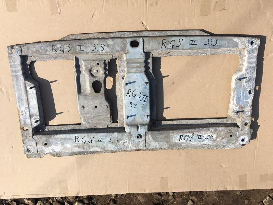 Renault Scenic 2 2003-2009 для Кронштейн (сопут. товар)