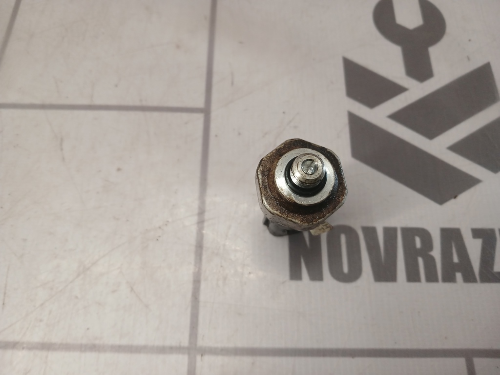 Hyundai Elantra 3  00-05 для Датчик кондиционера