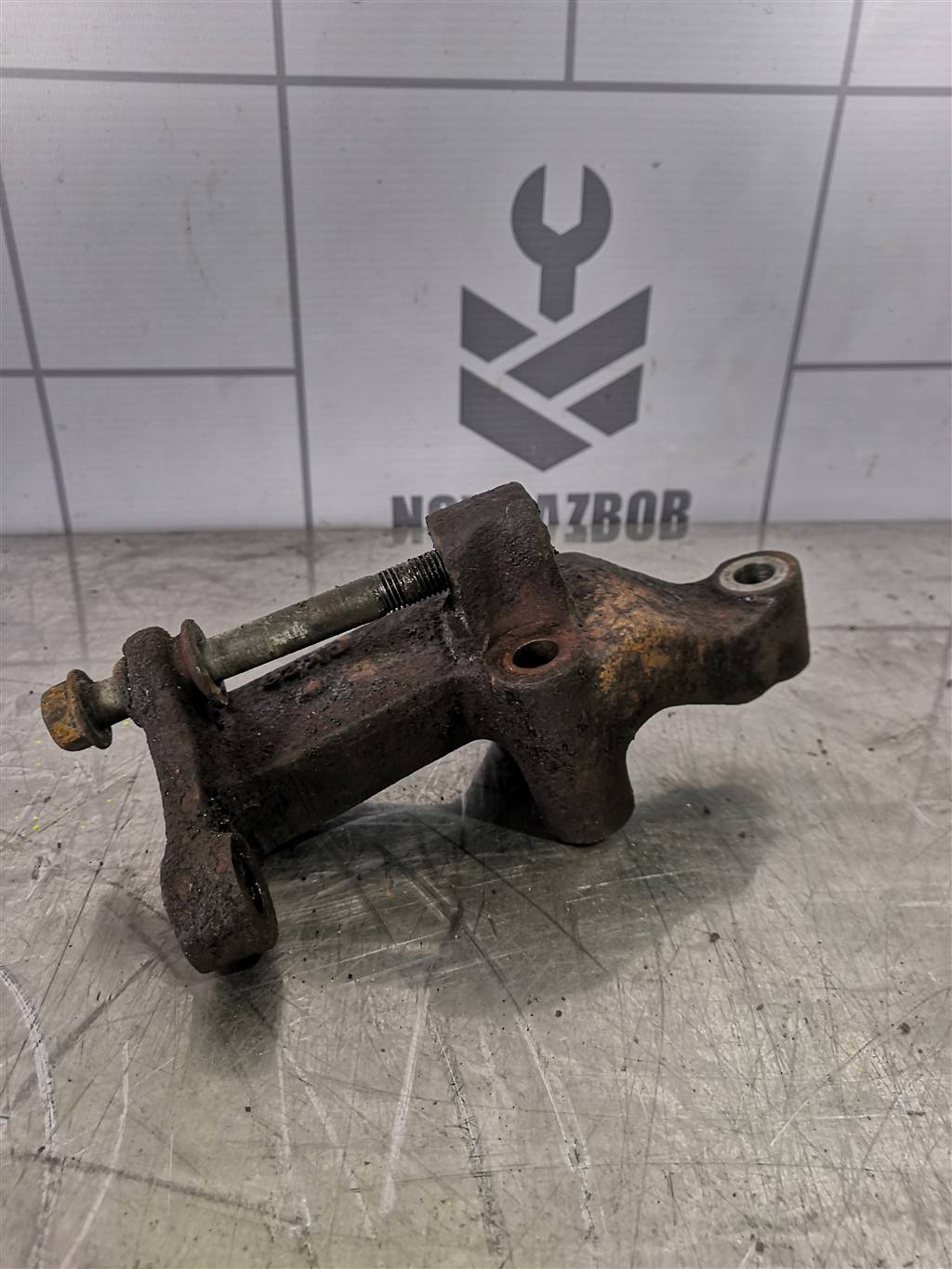 Kia Spectra 2001-2011 для Кронштейн гидроусилителя