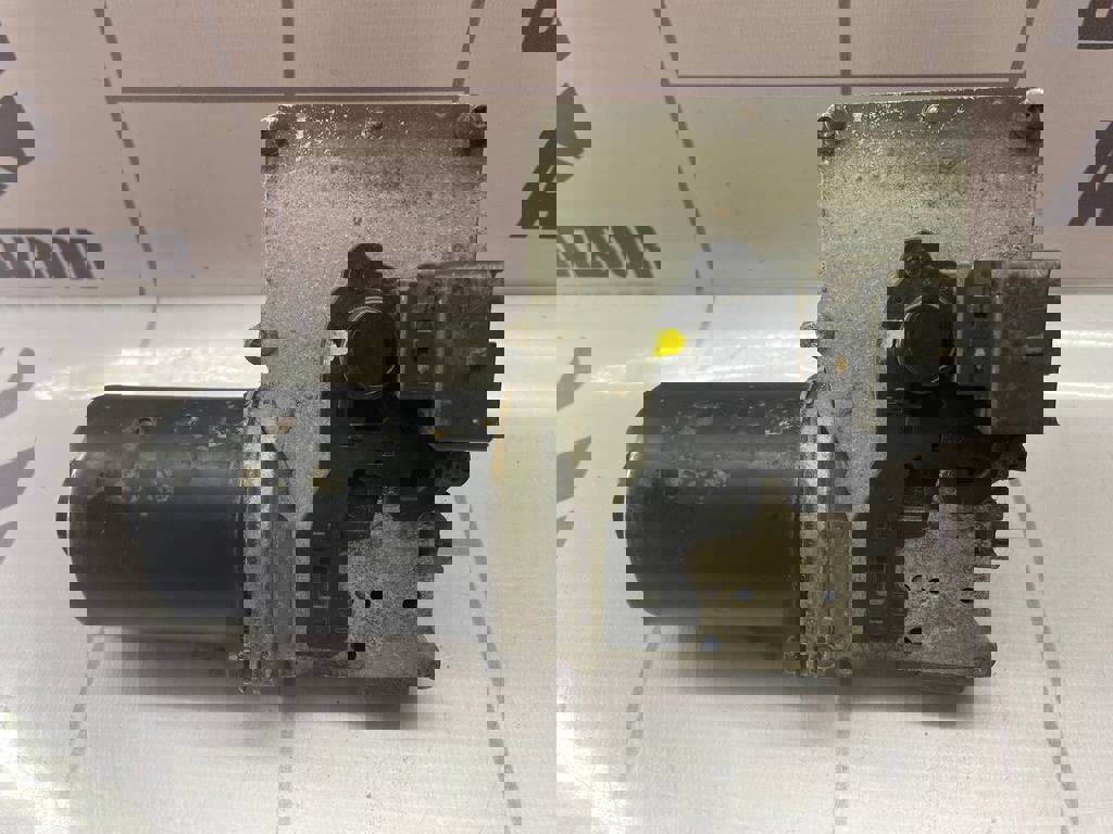 Peugeot 307 2001-2008 для Моторчик стеклоочистителя передний