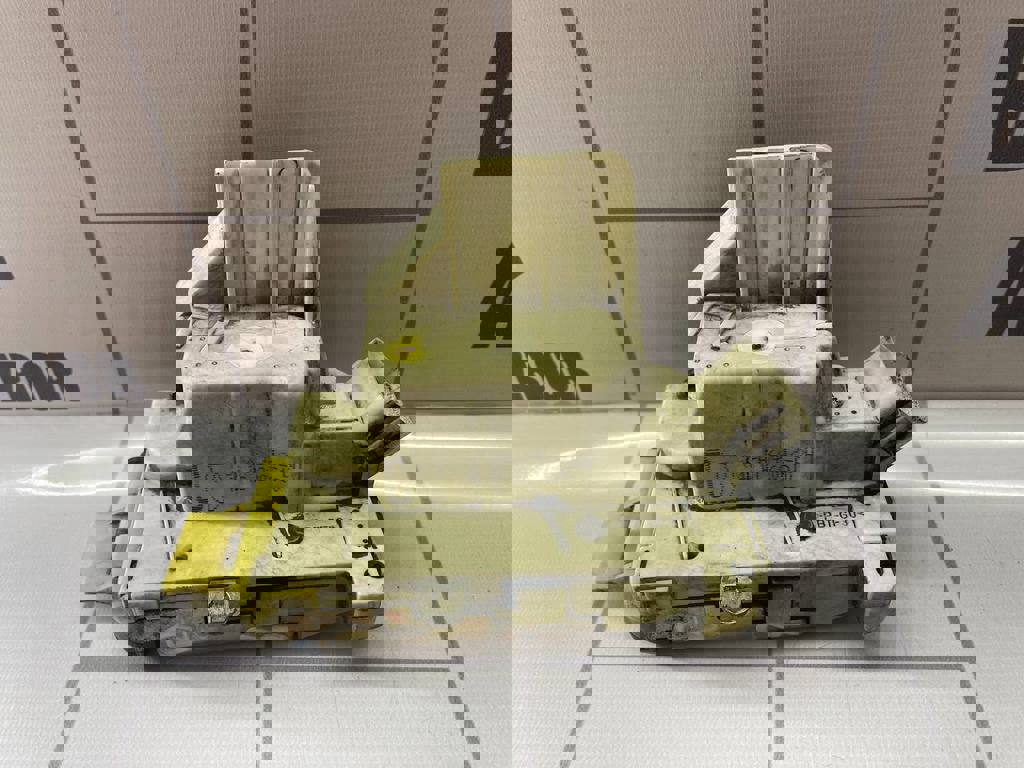 Ford Focus 1 1998-2004 для Замок двери задней правой