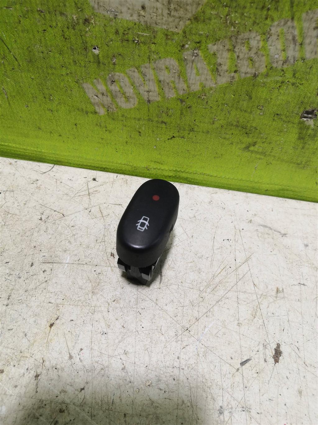 Renault Clio 2 Symbol 1998-2008 для Кнопка центрального замка