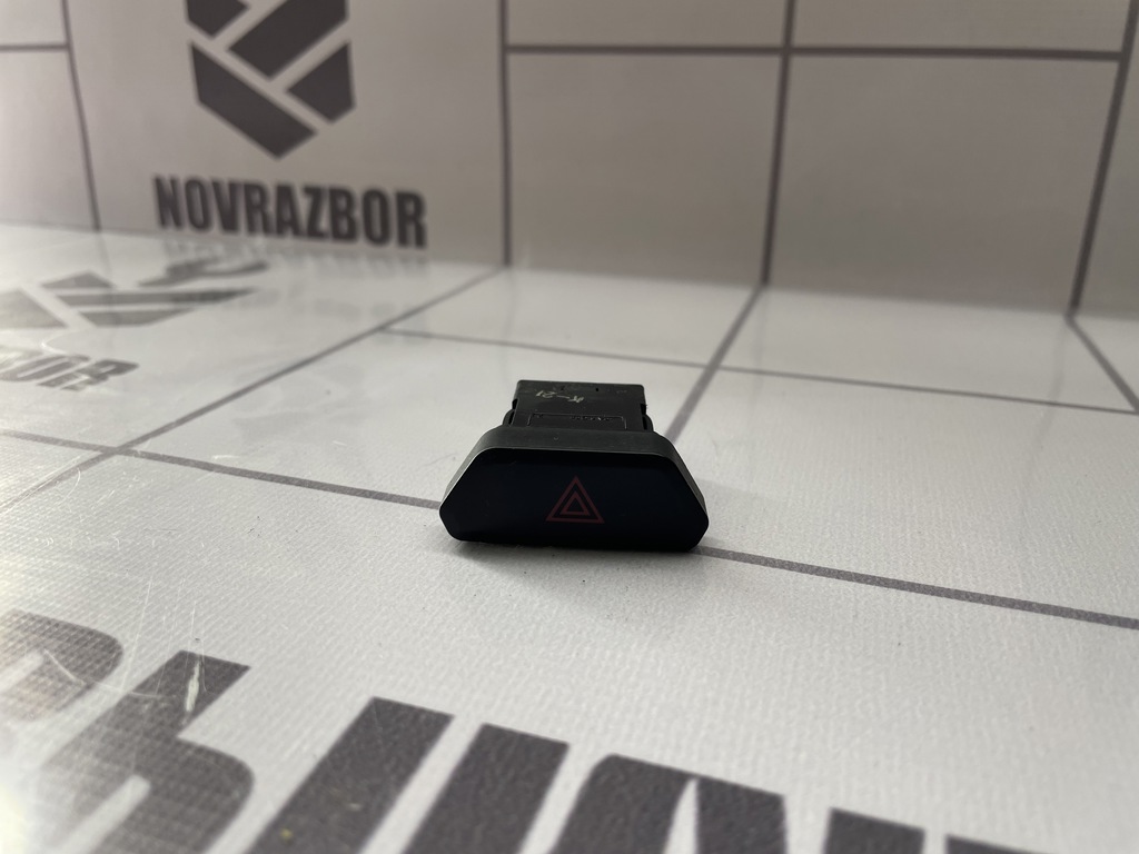 LADA VESTA 15-19 для Кнопка аварийной сигнализации