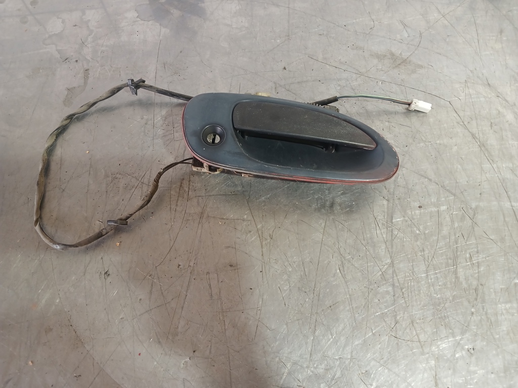 Mazda 323 BA 94-98 для Ручка двери передней наружная правая