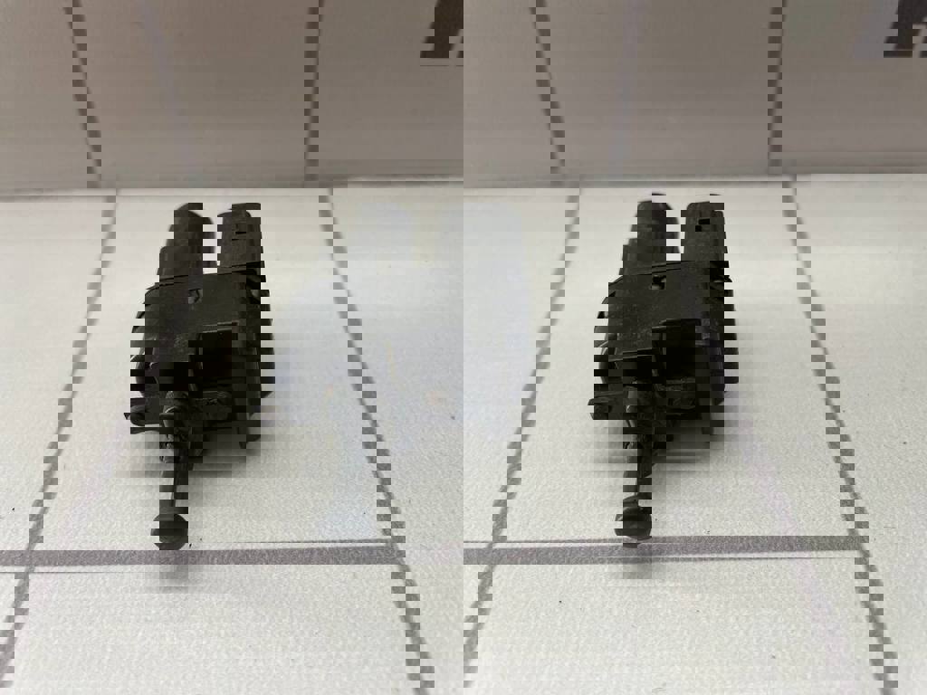 Ford Focus 1 1998-2004 для Датчик включения стопсигнала