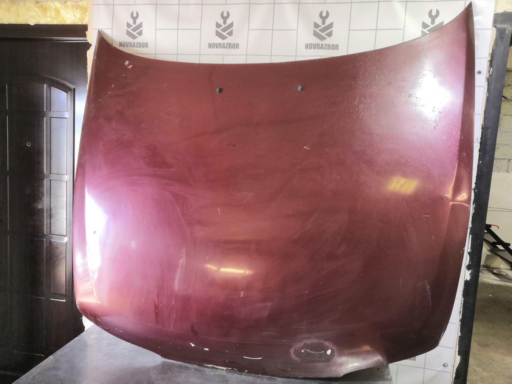 Mazda 626 (GE) 1992-1997 для Капот