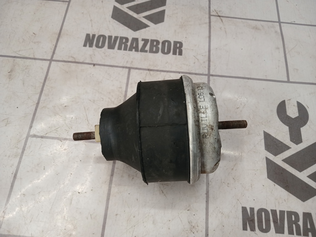 VW Passat B5 96-00 для Опора двигателя