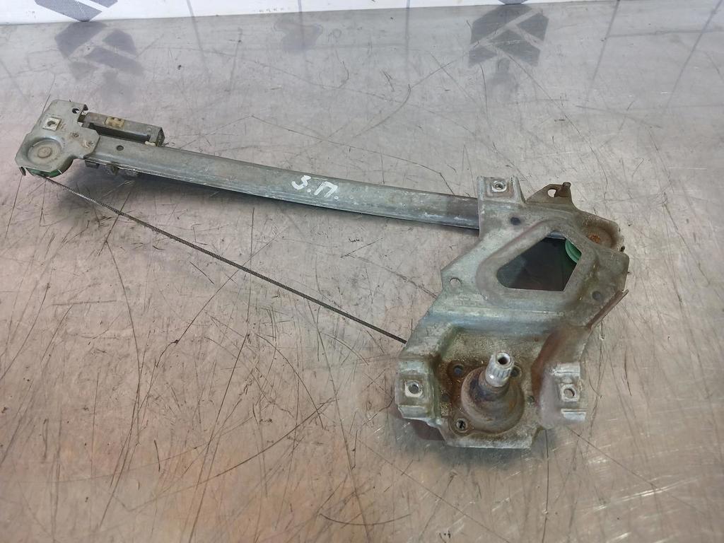 Audi 80  90  B3  86-91 для Стеклоподъемник мех задний правый