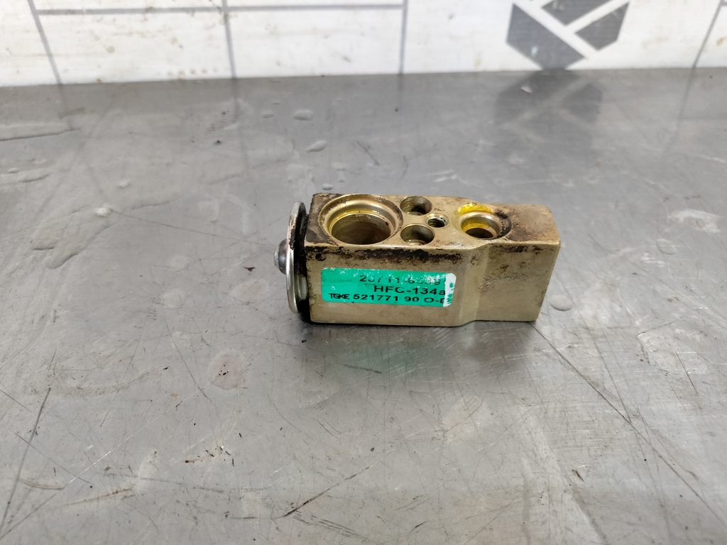 Opel Vectra B 1999-2002 для Клапан кондиционера