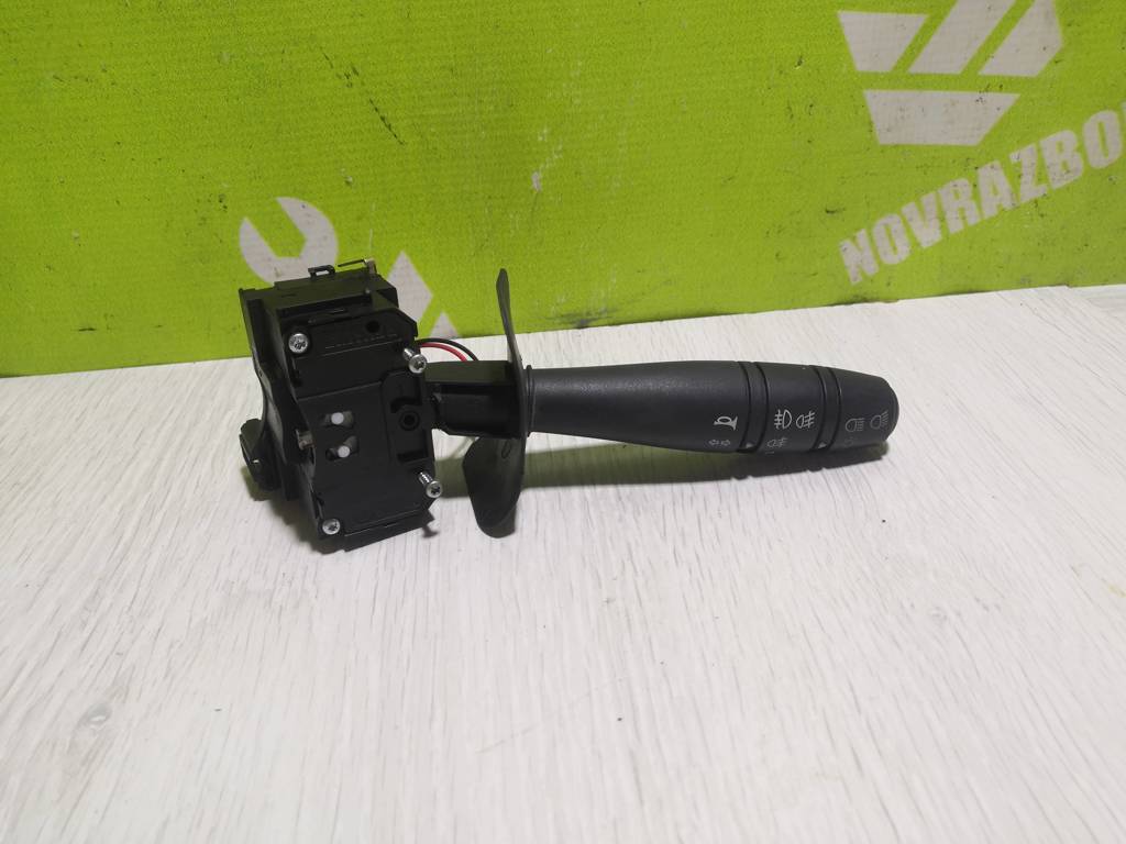 Renault Clio 2 Symbol 1998-2008 для Переключатель поворотов