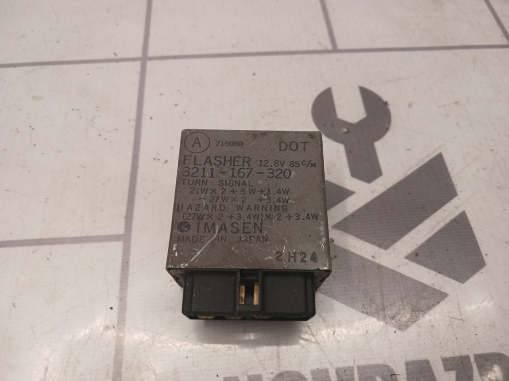 Mazda 626 (GE) 1992-1997 для Реле поворотов