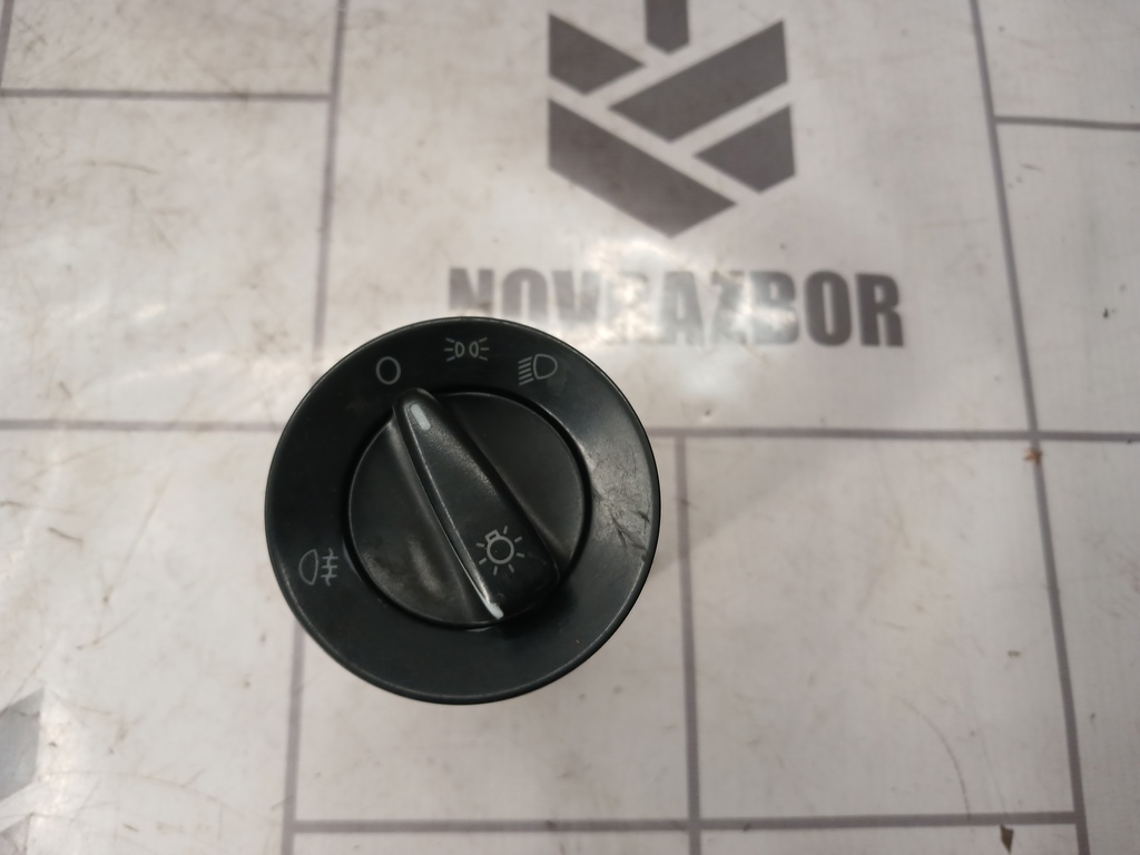 VW Passat B5 96-00 для Переключатель света фар