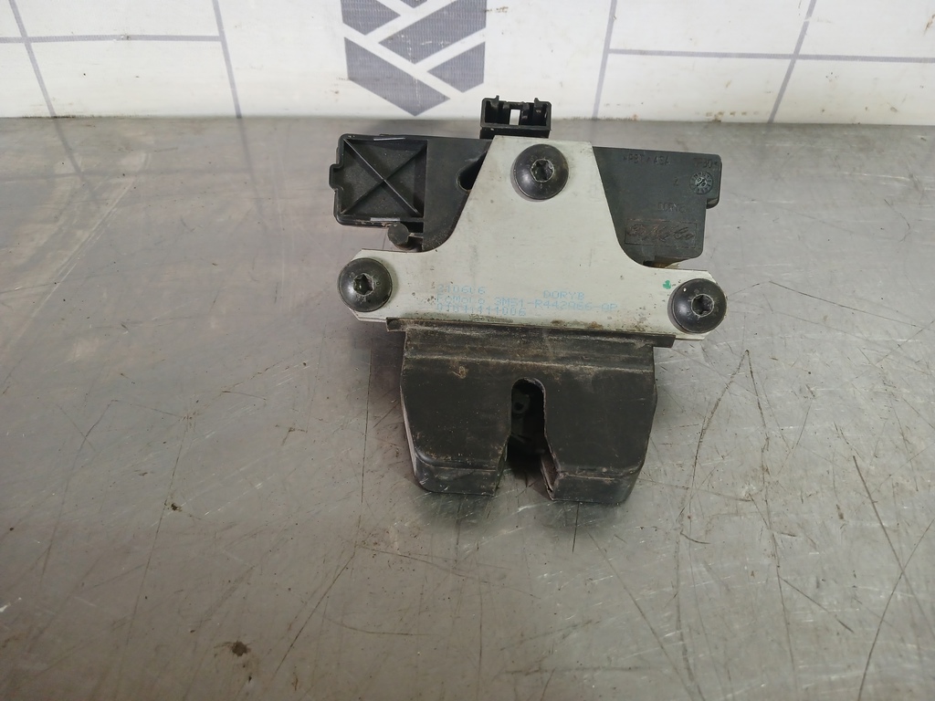 Ford Focus 2 05-08 для Замок багажника