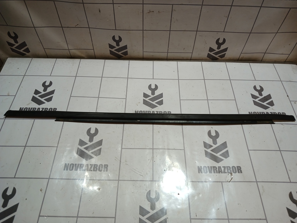 LADA VESTA 15-19 для Накладка стекла заднего левого