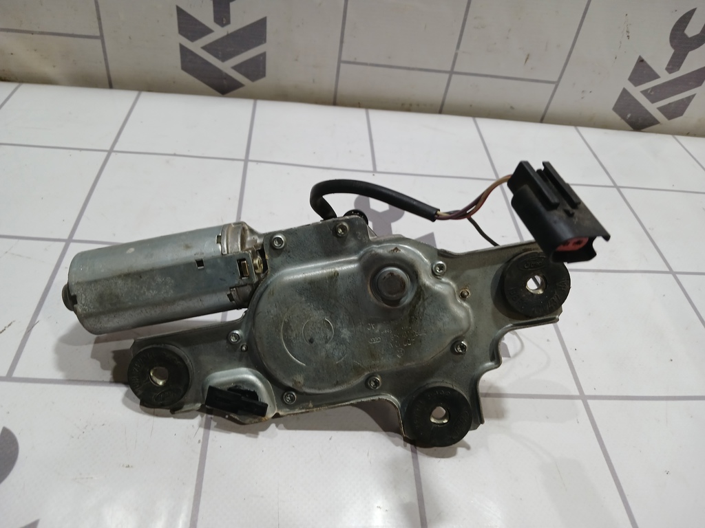 Ford Focus 1 1998-2004 для Моторчик стеклоочистителя задний