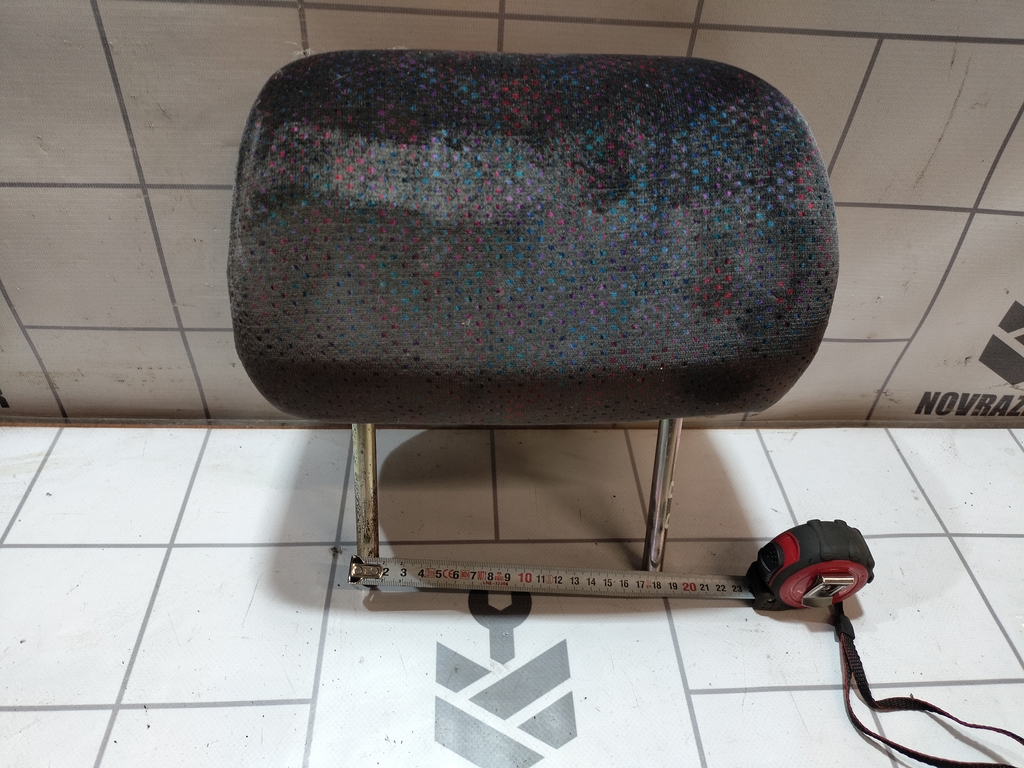 Volvo 440 1992-1994 для Подголовник