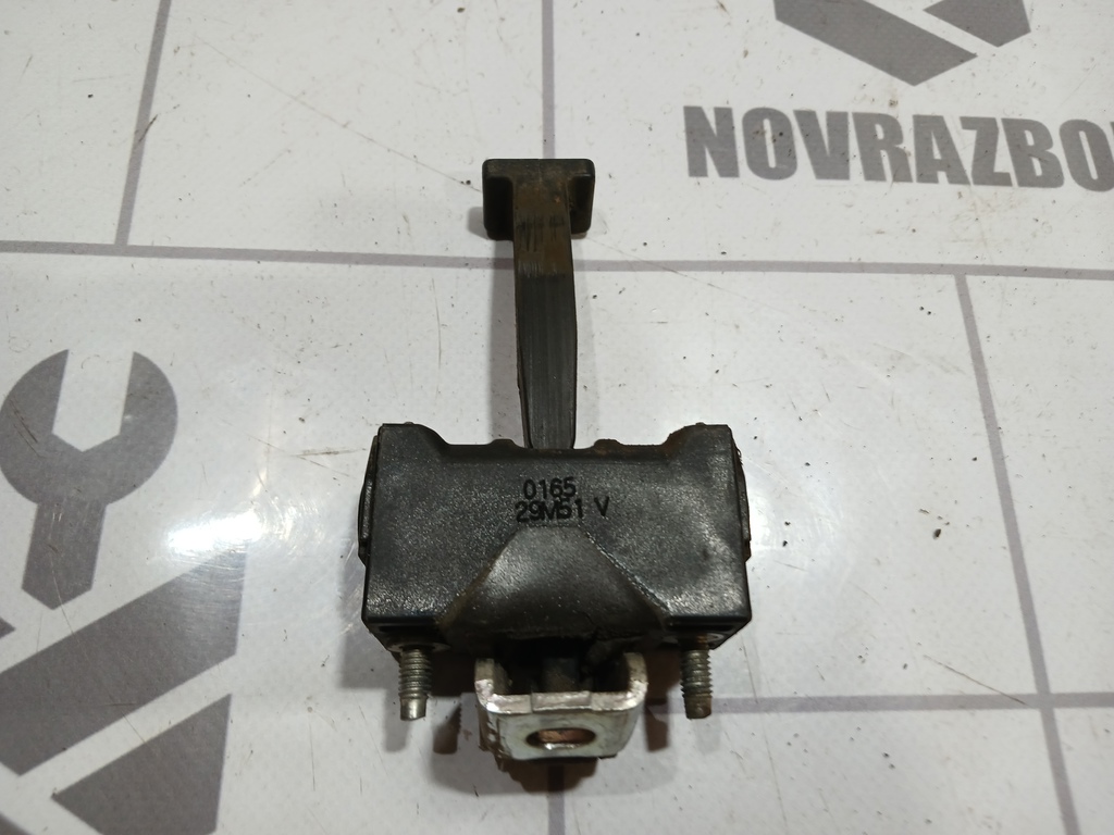 LADA VESTA 15-19 для Ограничитель двери