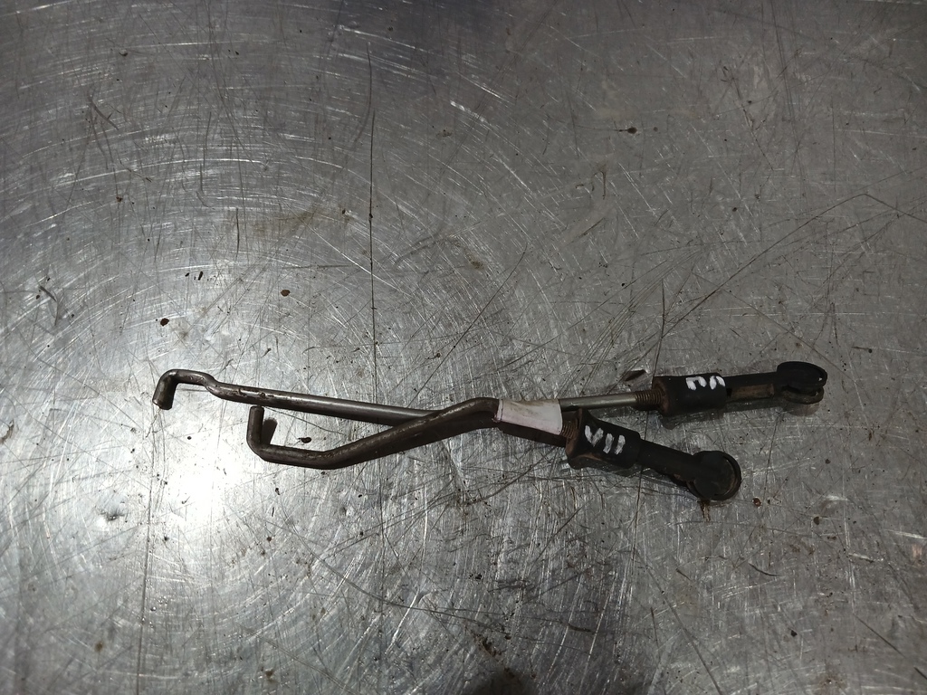 Audi A6 (C4) 1994-1997 для Тяга замка