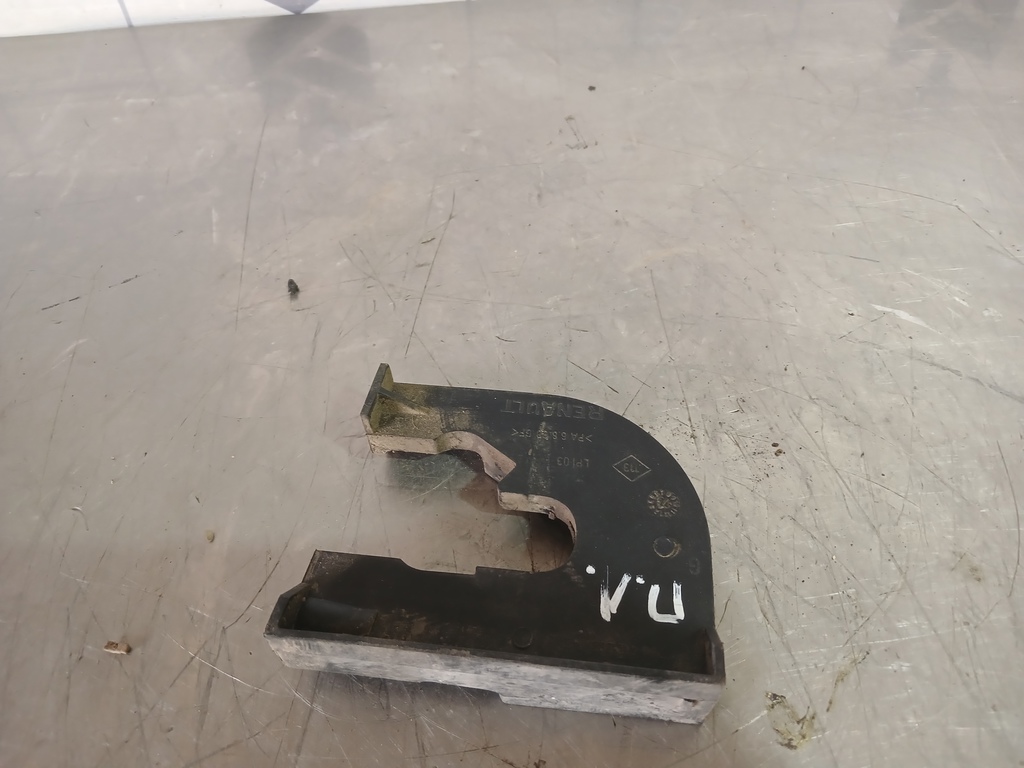 Renault Clio 2 Symbol 1998-2008 для Кронштейн (сопут. товар)