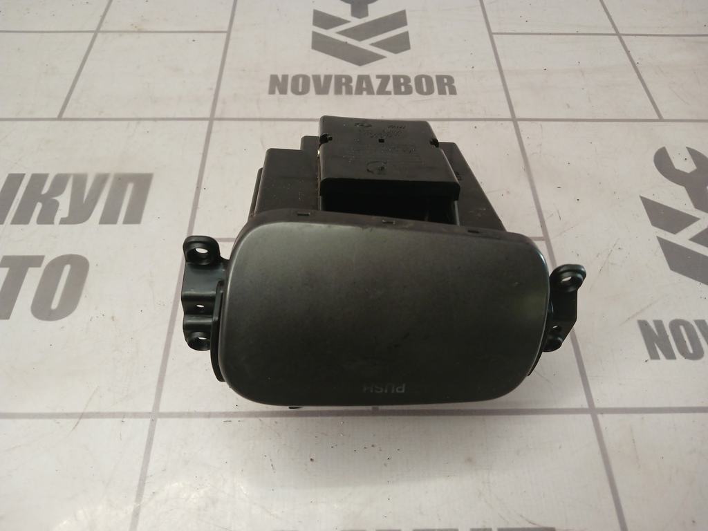 Hyundai Elantra 3  00-05 для Ящик для инструментов