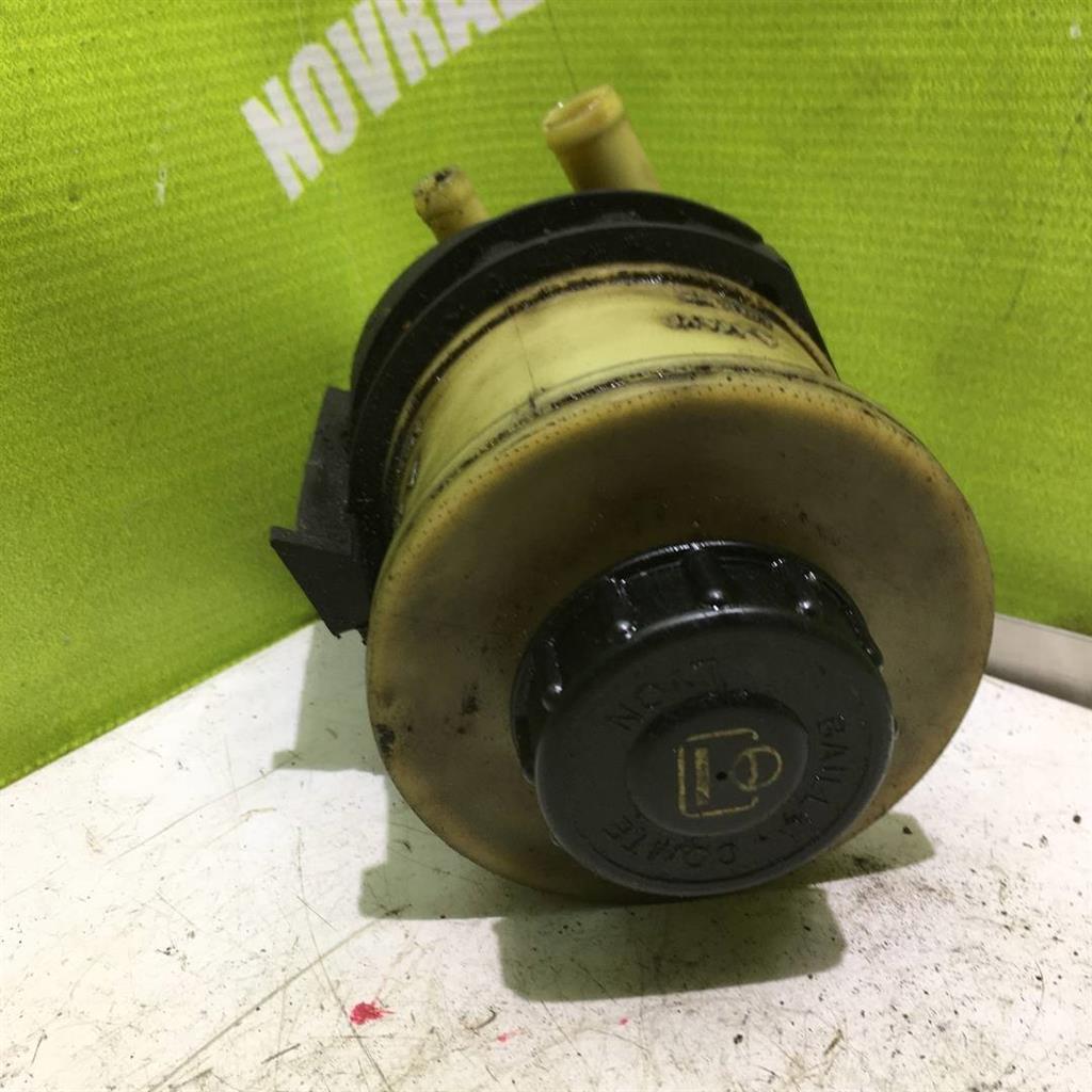 Renault Megane 96-99 для Крышка бачка гидроусилителя