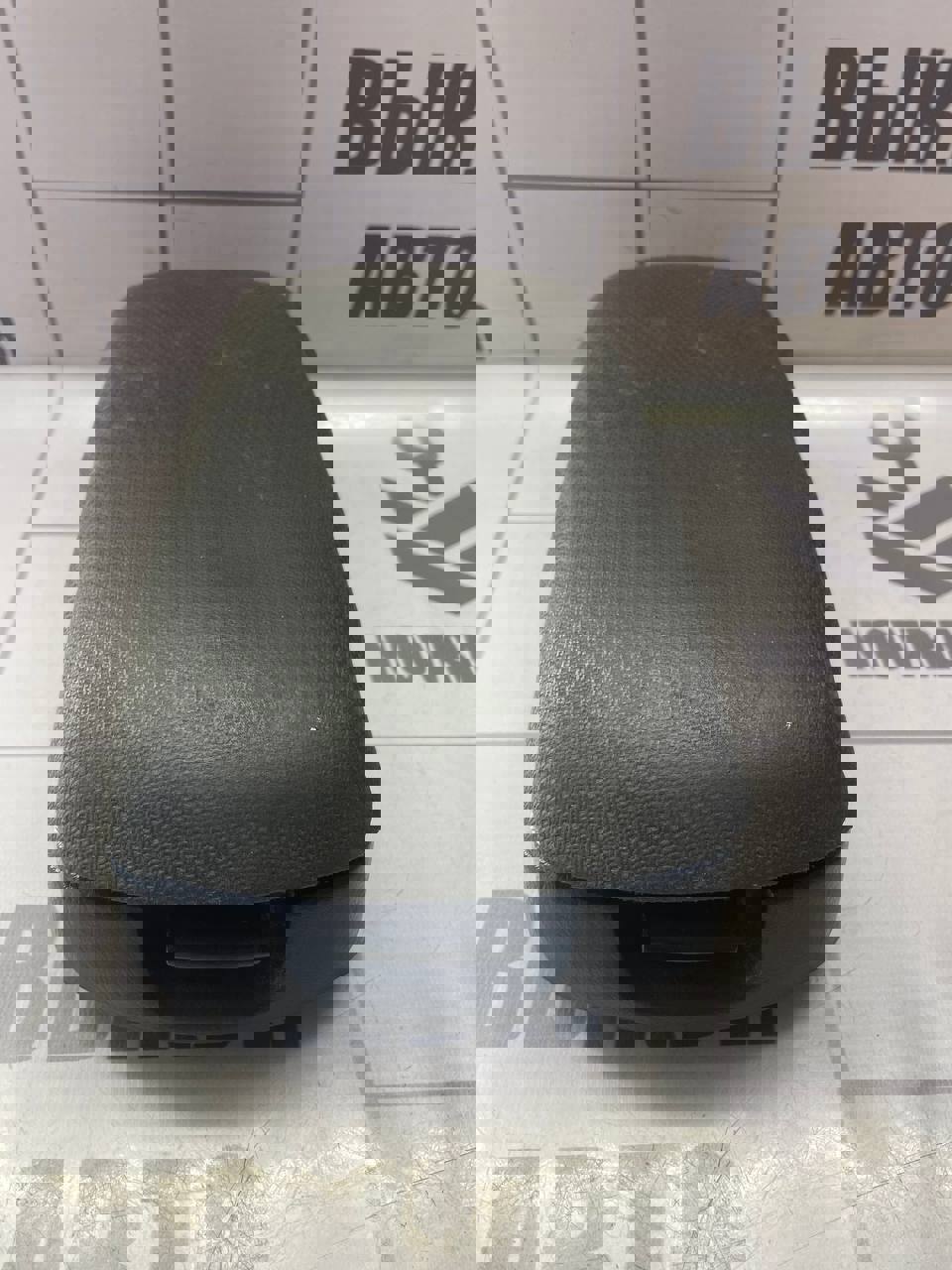 Hyundai Elantra 3  00-05 для Подлокотник